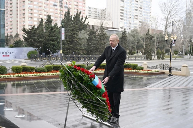 İlham Əliyev və Mehriban Əliyeva Xocalı soyqırımı abidəsini ziyarət ediblər — FOTOLAR İlham Əliyev və Mehriban Əliyeva Xocalı soyqırımı abidəsini ziyarət ediblər — FOTOLAR