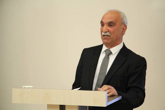 Qarabağ Universitetində Xocalı Soyqırımının 33-cü ildönümünə həsr olunan konfrans keçirilib — FOTOLAR Qarabağ Universitetində Xocalı Soyqırımının 33-cü ildönümünə həsr olunan konfrans keçirilib — FOTOLAR