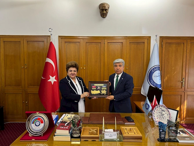 Ankarada “Dinməyən ağrı: Xocalı soyqırımı” adlı beynəlxalq simpozium keçirildi — FOTOLAR Ankarada “Dinməyən ağrı: Xocalı soyqırımı” adlı beynəlxalq simpozium keçirildi — FOTOLAR
