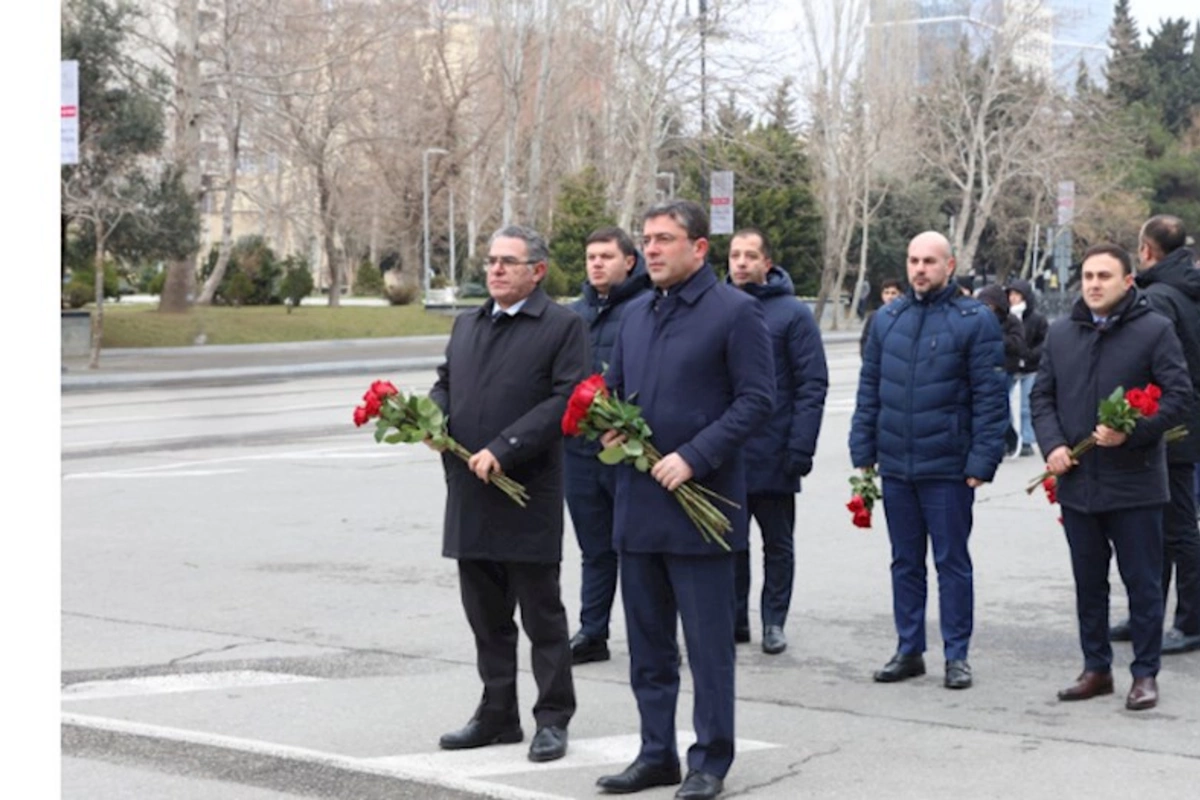 Medianın İnkişafı Agentliyinin kollektivi Xocalı soyqırımı qurbanlarının xatirəsini anıb
