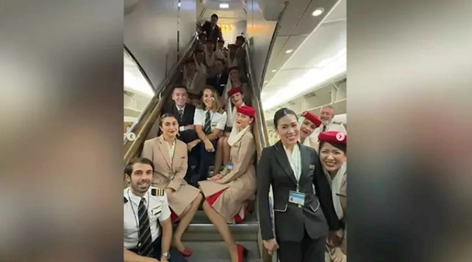 Dünyanın ən böyük sərnişin təyyarəsinin ilk türk qadın kapitanı — FOTO