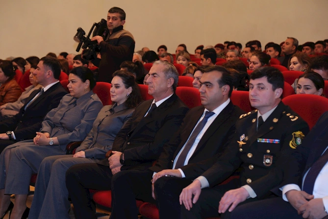 Hacıqabulda Xocalı soyqırımının 33-cü ildönümü ilə əlaqədar anım mərasimi keçirilib — FOTOLAR Hacıqabulda Xocalı soyqırımının 33-cü ildönümü ilə əlaqədar anım mərasimi keçirilib — FOTOLAR