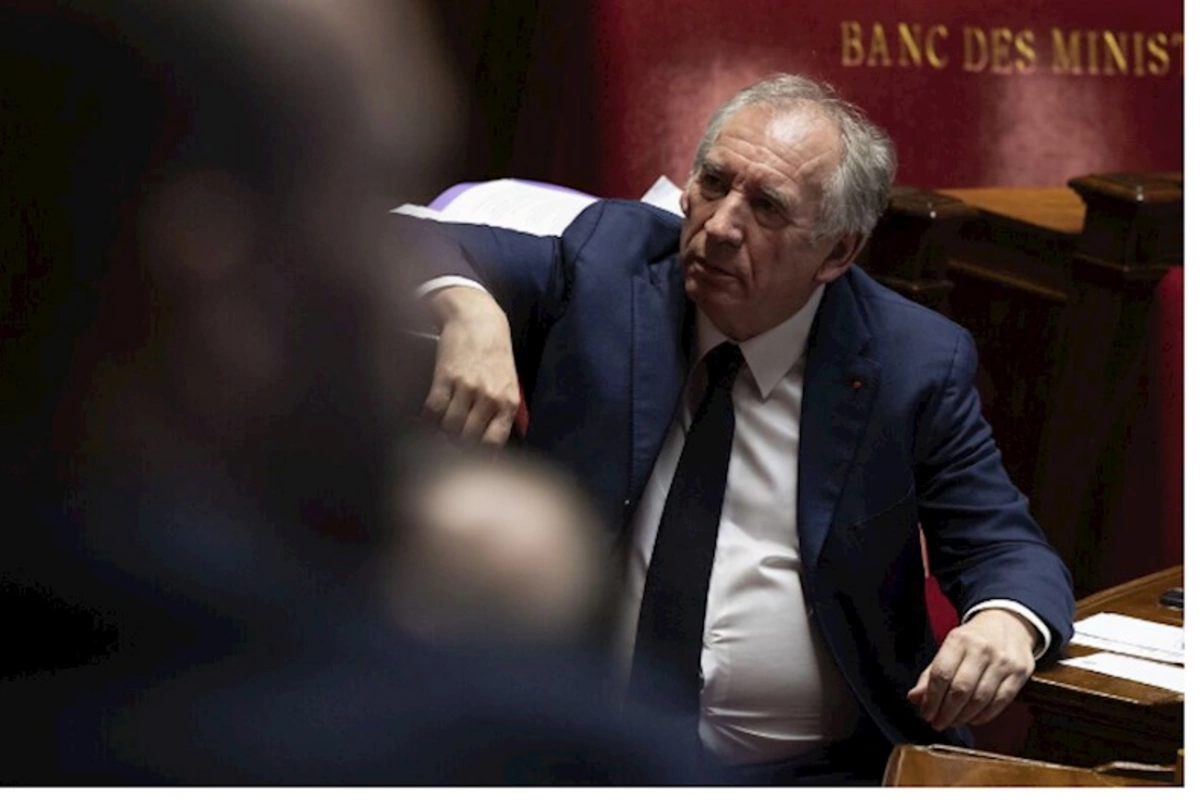 Fransa parlamentdən kənar büdcə layihəsini təsdiq edəcək