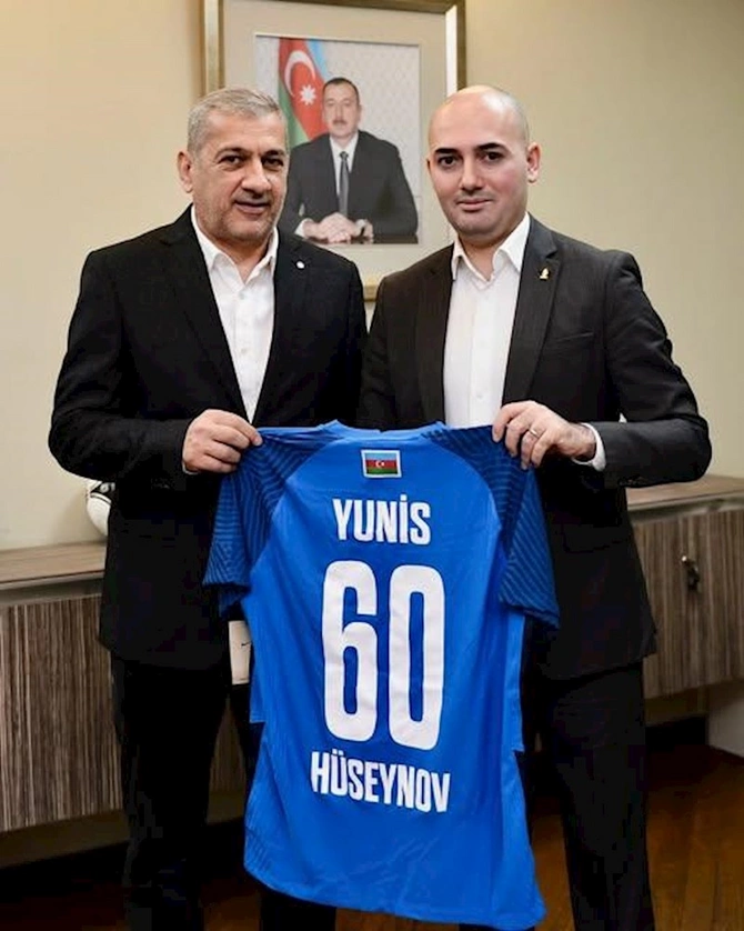 AFFA rəhbərliyi Yunis Hüseynovu təbrik edib — FOTO