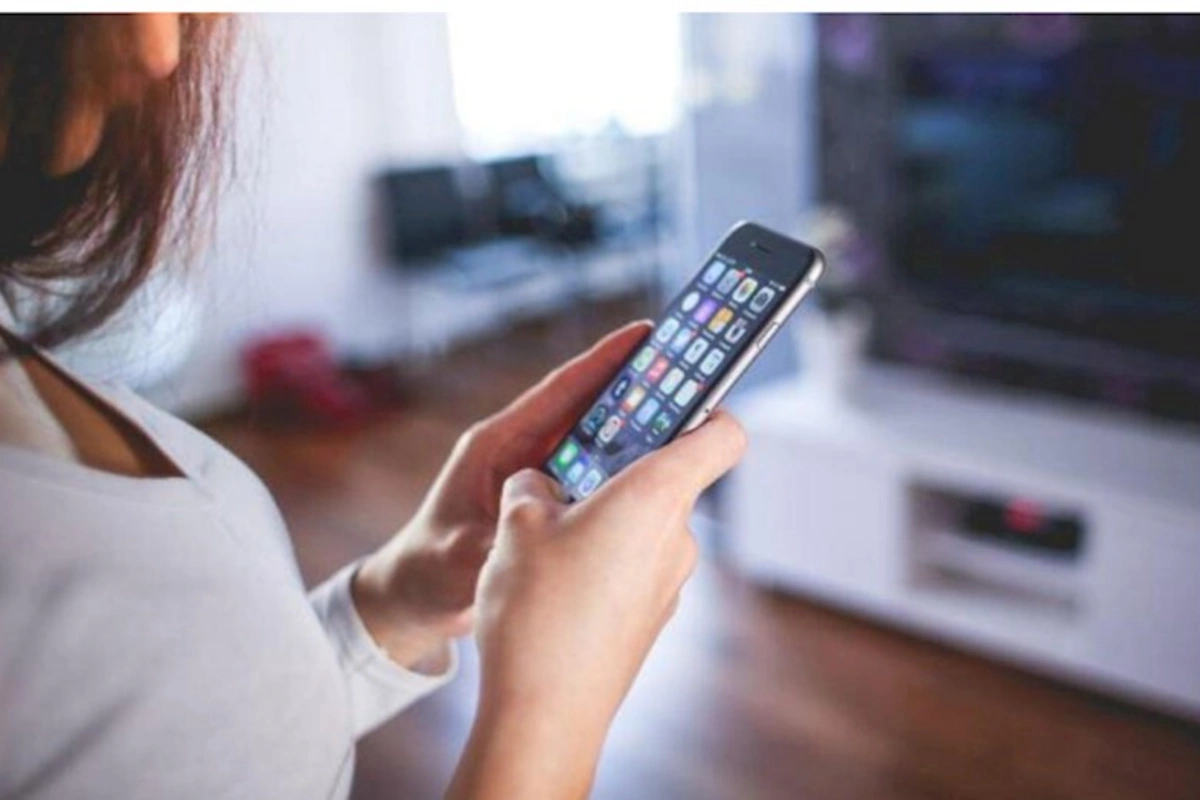 Mobil tətbiqlər reklam daşıyıcısı hesab olunacaq