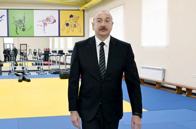 Prezident Vətən İdman Liseyində yaradılan şəraitlə tanış oldu — FOTOLAR