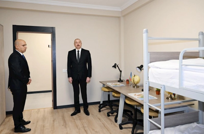Prezident Vətən İdman Liseyində yaradılan şəraitlə tanış oldu — FOTOLAR