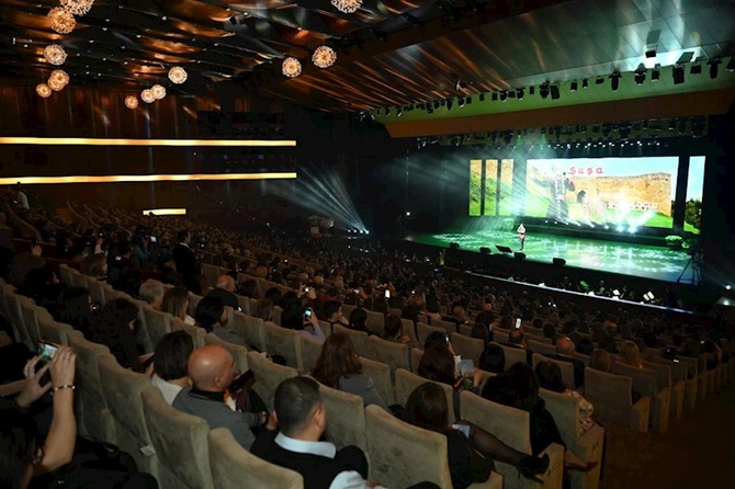 Polad Bülbüloğlunun 80 illiyinə həsr olunan təntənəli gecə keçirildi — FOTOLAR