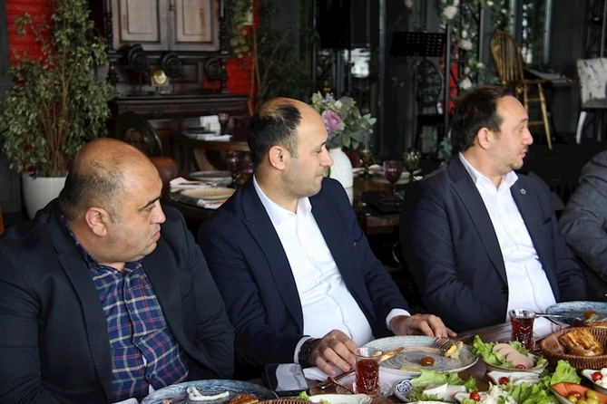Tənzilə Rüstəmxanlı media nümayəndələri ilə görüşdü — FOTOLAR