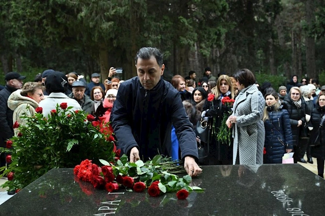 Qara Qarayevin xatirəsi anıldı — FOTOLAR