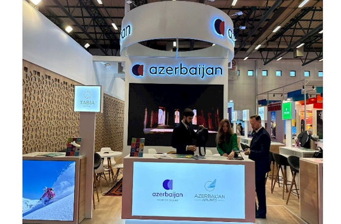 Azərbaycanın turizm imkanları Türkiyədə nümayiş olunur — FOTOLAR Azərbaycanın turizm imkanları Türkiyədə nümayiş olunur — FOTOLAR