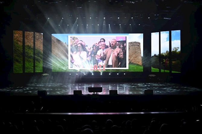 Polad Bülbüloğlunun 80 illiyinə həsr olunan təntənəli gecə keçirildi — FOTOLAR