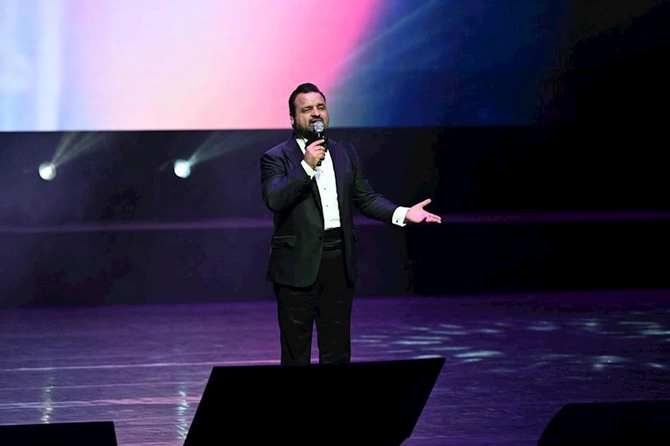 Polad Bülbüloğlunun 80 illiyinə həsr olunan təntənəli gecə keçirildi — FOTOLAR