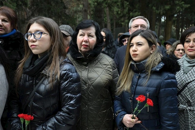 Qara Qarayevin xatirəsi anıldı — FOTOLAR