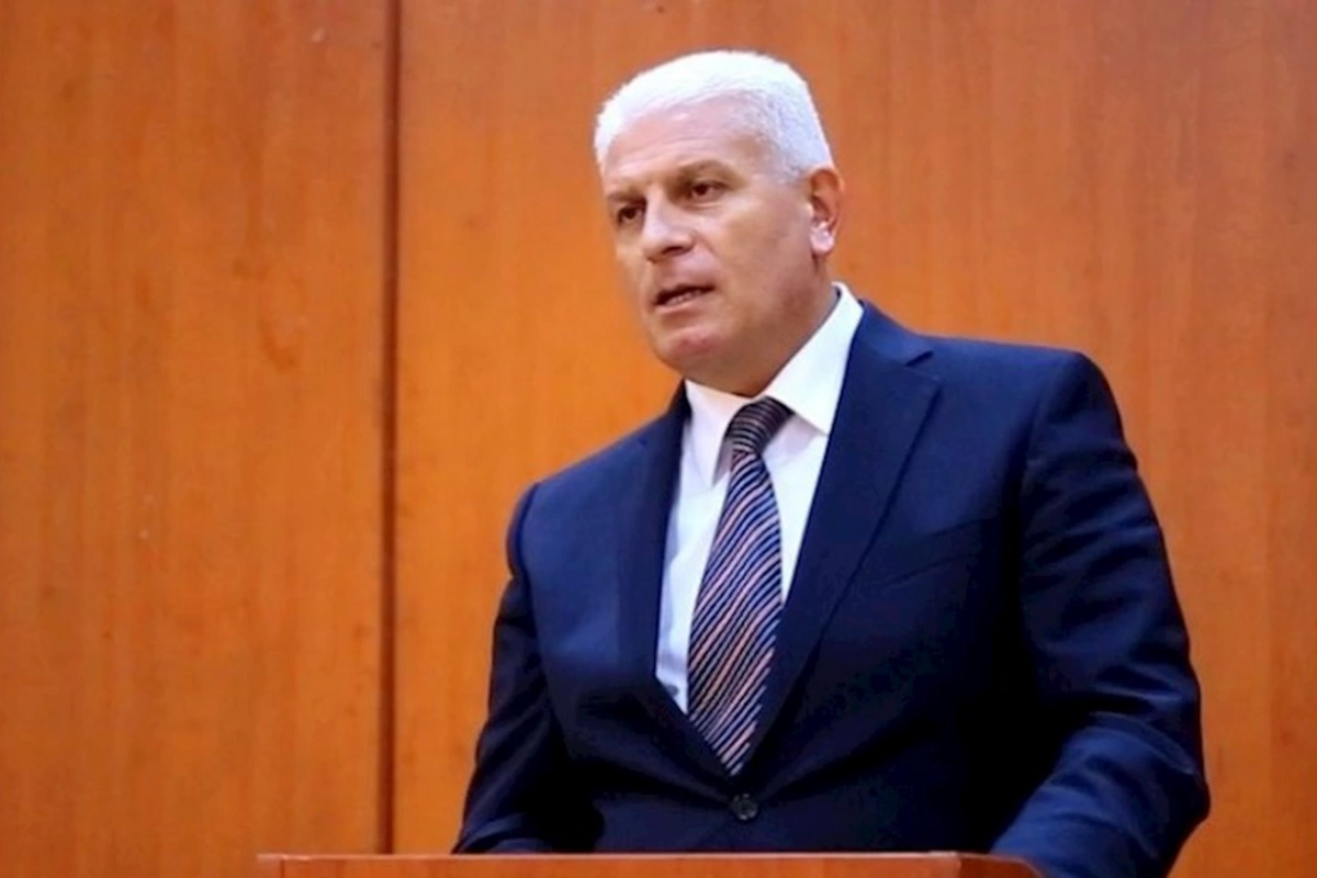 Razim Məmmədov XİN-in verdiyi xidməti pasportu İTİRDİ