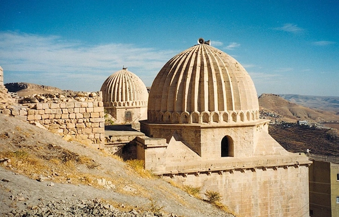 Turistlərin heyran qaldığı, tarixi özündə yaşadan Mardin — FOTOLAR Turistlərin heyran qaldığı, tarixi özündə yaşadan Mardin — FOTOLAR
