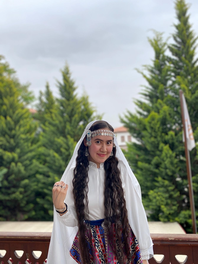 Türk dünyasını birləşdirən səslər: Qadınların bir araya gəlməsinin önəmi Türk dünyasını birləşdirən səslər: Qadınların bir araya gəlməsinin önəmi