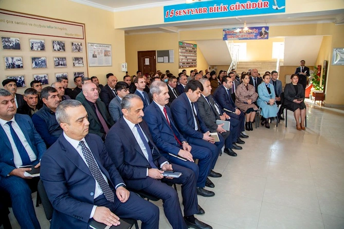 Rüstəm Xəlilov Yolüstü kənd sakinlərini müraciətlərini dinləyib — FOTOLAR