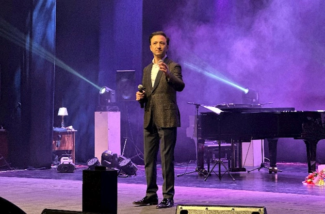 Gəncə Dövlət Filarmoniyasında Aygün Səmədzadənin mahnılarından ibarət konsert izdihamla keçib — FOTOLAR