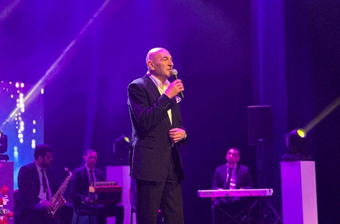 Gəncə Dövlət Filarmoniyasında Aygün Səmədzadənin mahnılarından ibarət konsert izdihamla keçib — FOTOLAR