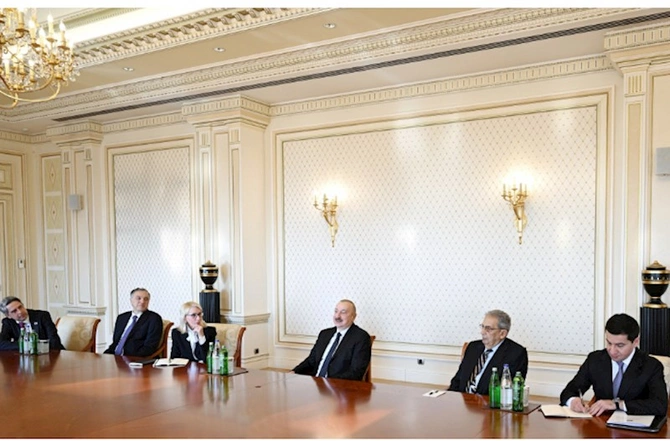 Prezident Nizami Gəncəvi Beynəlxalq Mərkəzinin həmsədrlərini qəbul edib — FOTOLAR (YENİLƏNİB)