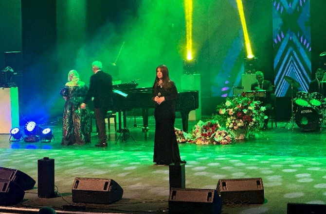 Gəncə Dövlət Filarmoniyasında Aygün Səmədzadənin mahnılarından ibarət konsert izdihamla keçib — FOTOLAR