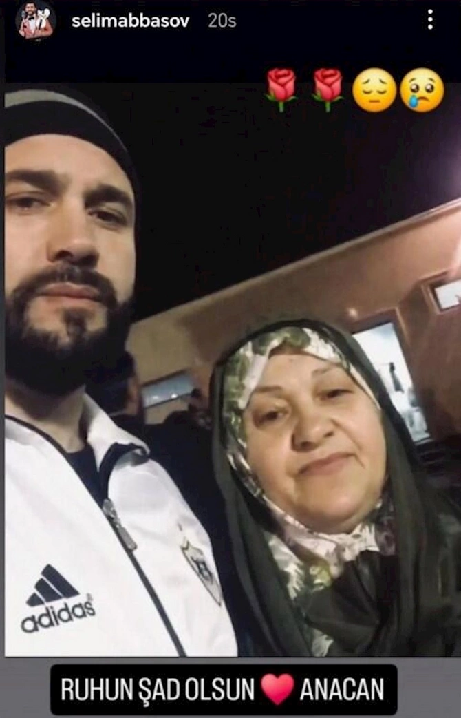 Vəfat edən anası ilə fotolarını paylaşdı