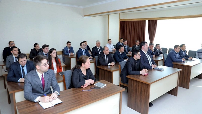 Naxçıvanda mühasiblər üçün uzunmüddətli təlimlərə başlandı — FOTOLAR