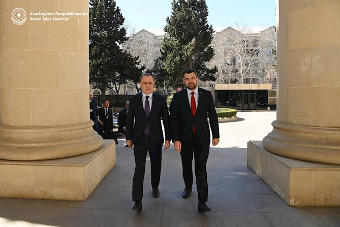 Azərbaycan və Bolqarıstan XİN başçılarının təkbətək görüşü keçirilir — FOTOLAR