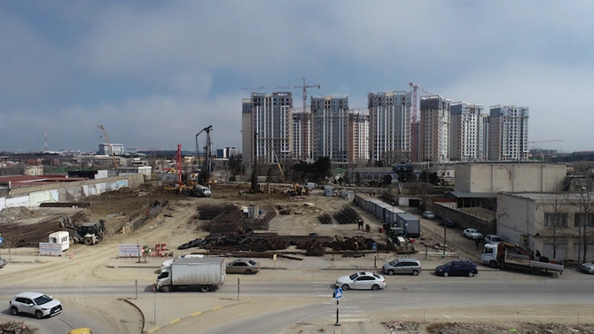 Su təchizatında yaranan müvəqqəti fasilələr dayanıqlı su təminatına xidmət edir — FOTOLAR