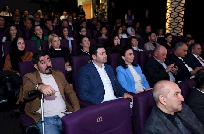 “1000000 Zəkanın Şifrəsi” kitabının təqdimatı olub — FOTOLAR