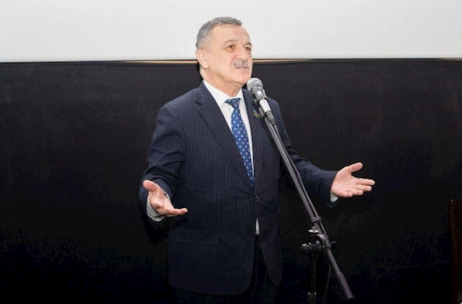 “1000000 Zəkanın Şifrəsi” kitabının təqdimatı olub — FOTOLAR