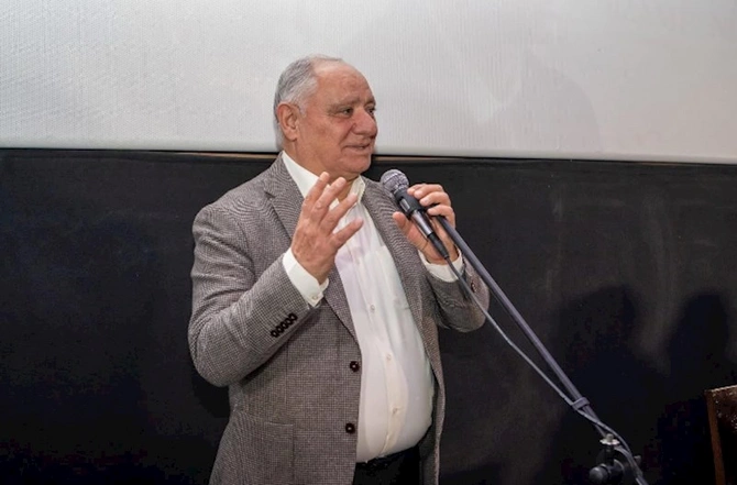 “1000000 Zəkanın Şifrəsi” kitabının təqdimatı olub — FOTOLAR