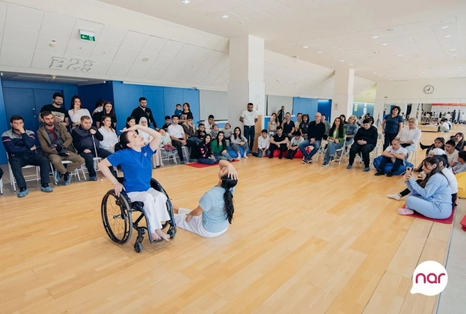 İnklüziv təşəbbüsləri dəstəkləyən “Nar” “DanceAbility” iştirakçıları ilə görüşüb — FOTOLAR