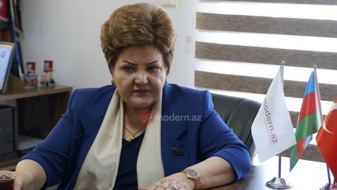 Sabir bəyi mən pis öyrətmişəm —Tənzilə Rüstəmxanlı Sabir bəyi mən pis öyrətmişəm —Tənzilə Rüstəmxanlı