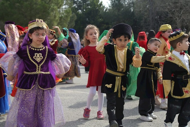 Hacıqabul rayonunda Novruz” bayramı münasibətilə ümumrayon şənliyi keçirilib — FOTOLAR