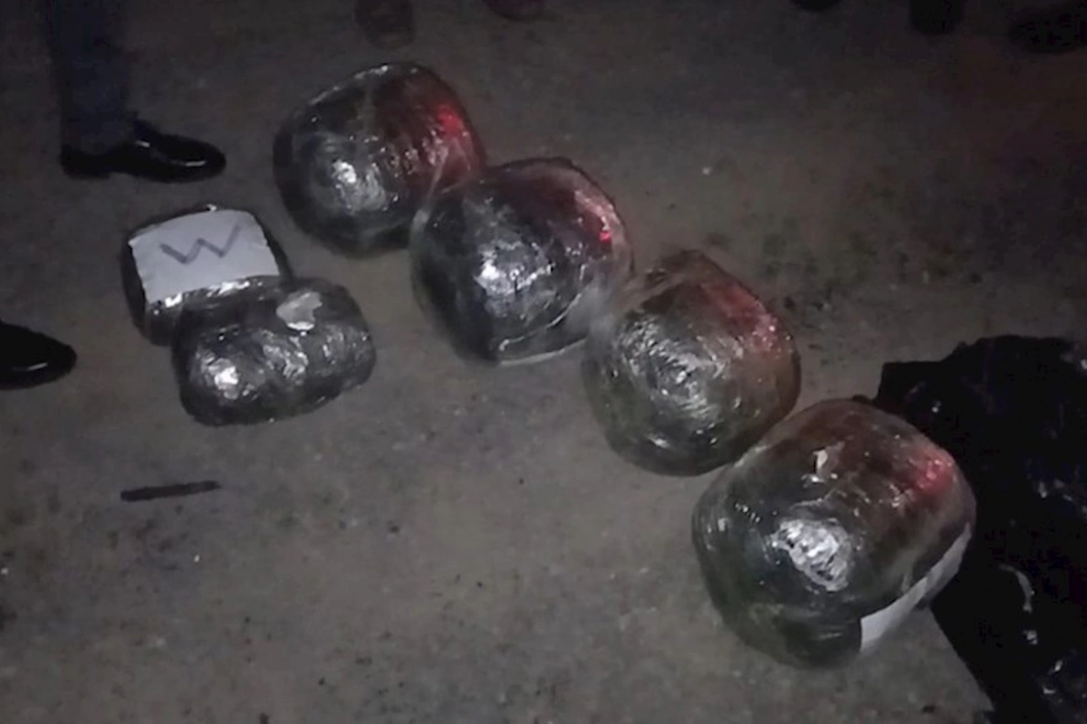 PUA-ilə ölkəyə narkotik keçirilməsinin qarşısı alınıb