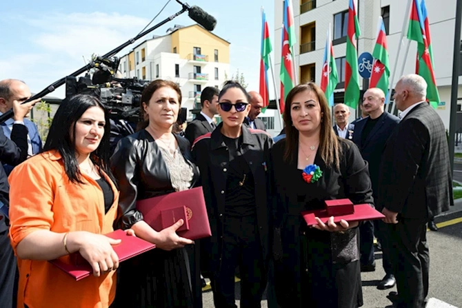 Ağdərənin Suqovuşan kəndində yaşayış kompleksi istifadəyə verilib — FOTOLAR