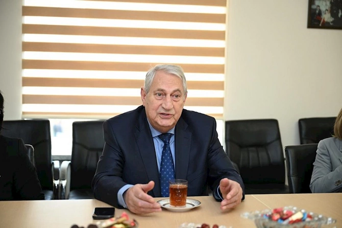 Müəllimlərin attestasiyasının keçirildiyi Bakı Xoreoqrafiya Akademiyasına infotur təşkil olunub — FOTOLAR