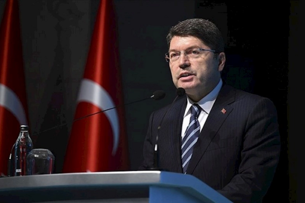 Türkiyənin ədliyyə naziri İmamoğlunun saxlanılması ilə bağlı danışıb