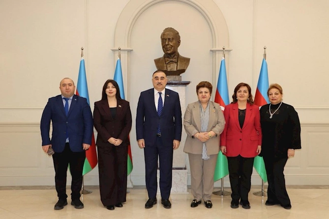 Azərbaycanın nümayəndə heyəti səfir Rəşad Məmmədov və TADİV sədri ilə görüşdü — FOTOLAR Azərbaycanın nümayəndə heyəti səfir Rəşad Məmmədov və TADİV sədri ilə görüşdü — FOTOLAR