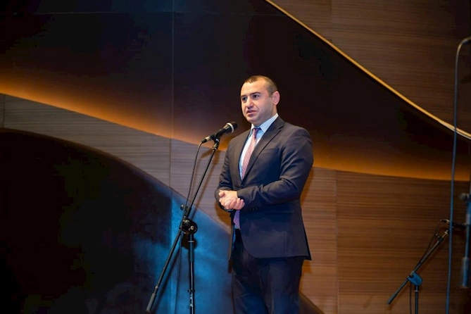 Məhəmməd Füzulinin 530 illiyinə həsr olunan ikicildlik nəşrin təqdimatı keçirilib — FOTOLAR