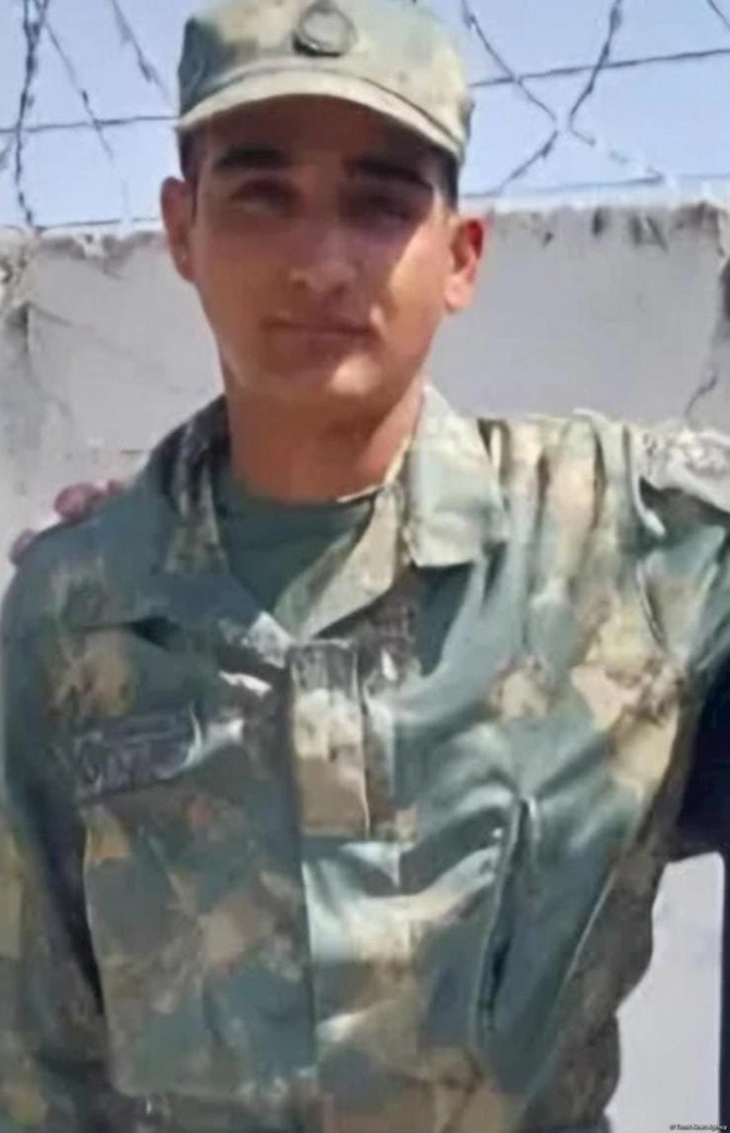 Qar uçqununa düşən hərbçilərimizin FOTOLARI