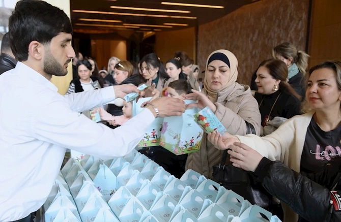 Azərbaycan Həmkarlar İttifaqları Konfederasiyası uşaqlar üçün Novruz şənlikləri keçirir — FOTOLAR