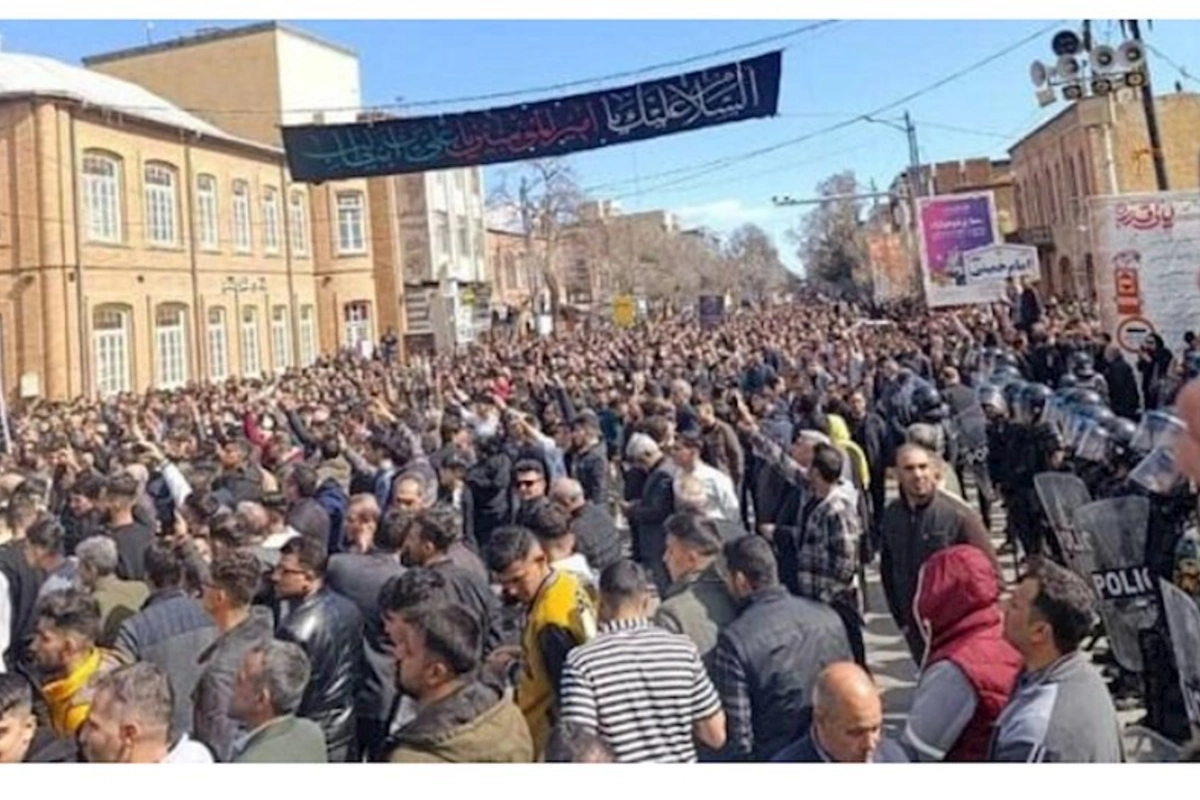 İranda azərbaycanlılar ayağa qalxdı — VİDEO