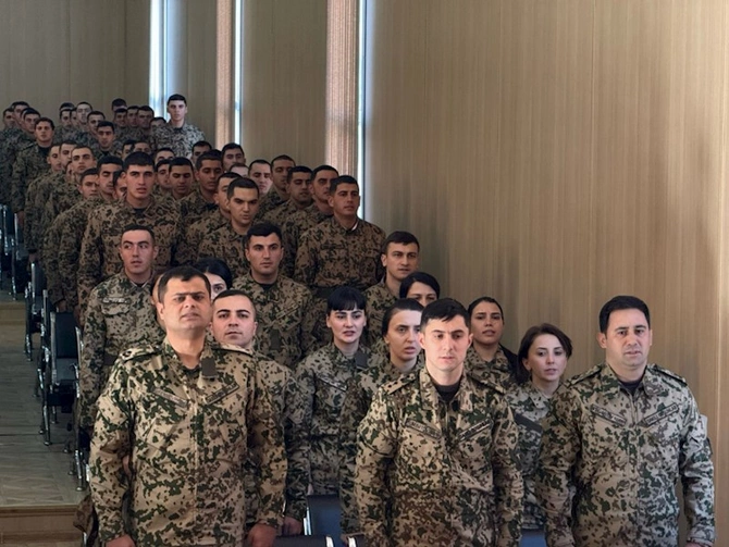 Hərbi Prokurorluq işçiləri Novruz bayramı və hüquqi maarifləndirmə ilə əlaqədar hərbi hissələrdə olublar — FOTOLAR Hərbi Prokurorluq işçiləri Novruz bayramı və hüquqi maarifləndirmə ilə əlaqədar hərbi hissələrdə olublar — FOTOLAR