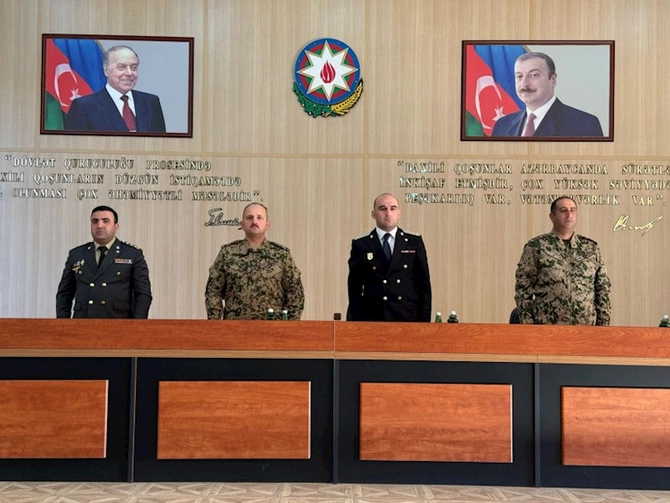 Hərbi Prokurorluq işçiləri Novruz bayramı və hüquqi maarifləndirmə ilə əlaqədar hərbi hissələrdə olublar — FOTOLAR Hərbi Prokurorluq işçiləri Novruz bayramı və hüquqi maarifləndirmə ilə əlaqədar hərbi hissələrdə olublar — FOTOLAR