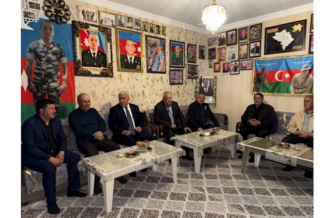 Vüqar Rəhimzadə Culfada seçiciləri ilə növbəti görüşünü keçirib — FOTOLAR Vüqar Rəhimzadə Culfada seçiciləri ilə növbəti görüşünü keçirib — FOTOLAR