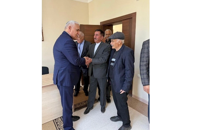 Vüqar Rəhimzadə Culfada seçiciləri ilə növbəti görüşünü keçirib — FOTOLAR Vüqar Rəhimzadə Culfada seçiciləri ilə növbəti görüşünü keçirib — FOTOLAR