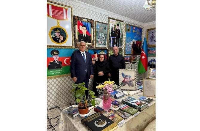 Vüqar Rəhimzadə Culfada seçiciləri ilə növbəti görüşünü keçirib — FOTOLAR Vüqar Rəhimzadə Culfada seçiciləri ilə növbəti görüşünü keçirib — FOTOLAR